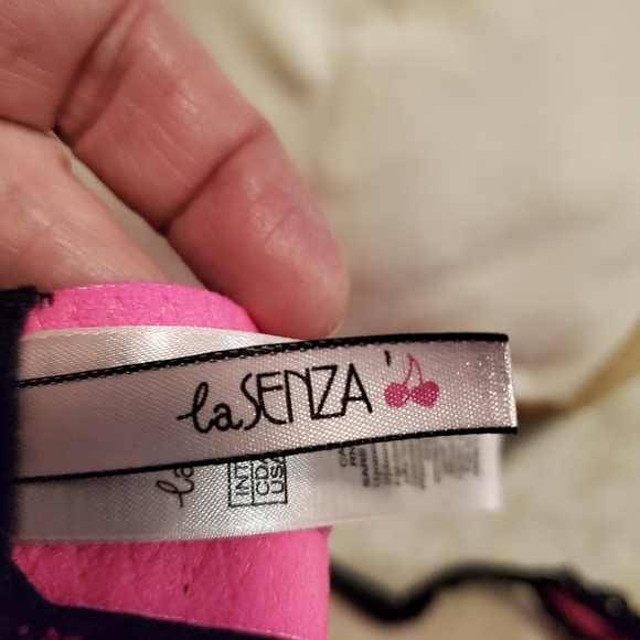 - La Senza halter style underwire padded bra-EUC - Picture 6 of 7